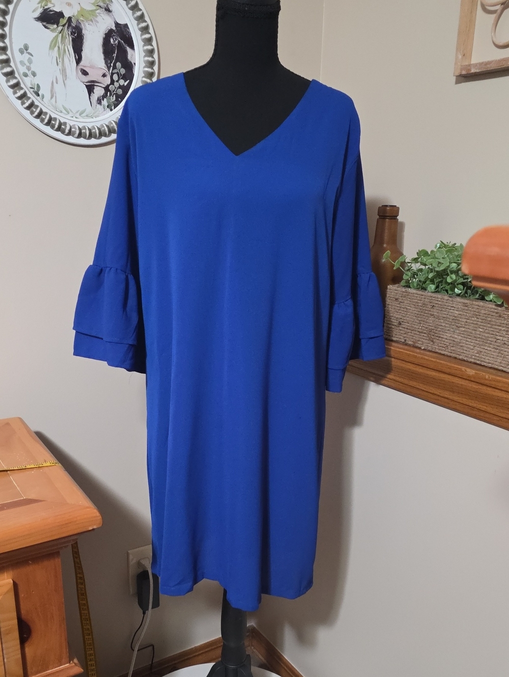V-Neck Royal Blue Midi Dress with Tiered Ruffle Sleeves